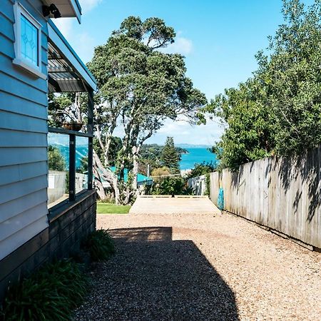 Pohutukawa Cottage, Waiheke Island Surfdale Exteriör bild