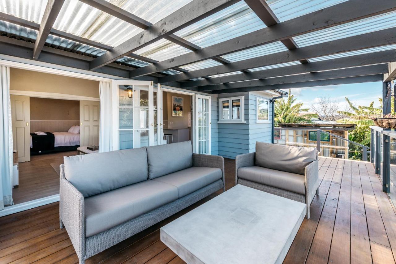 Pohutukawa Cottage, Waiheke Island Surfdale Exteriör bild