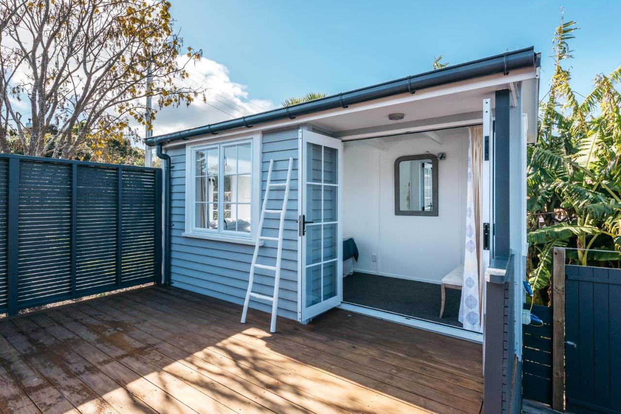 Pohutukawa Cottage, Waiheke Island Surfdale Exteriör bild
