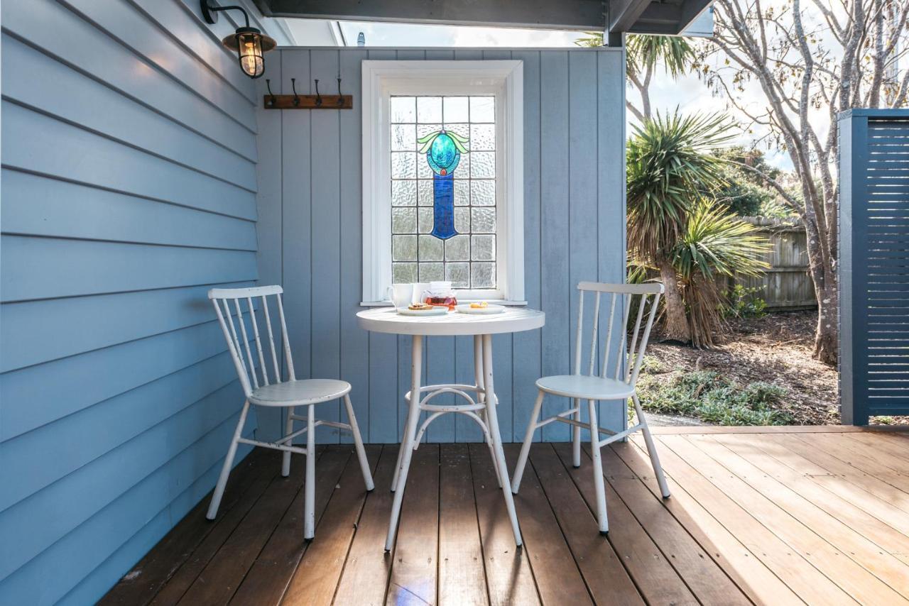 Pohutukawa Cottage, Waiheke Island Surfdale Exteriör bild